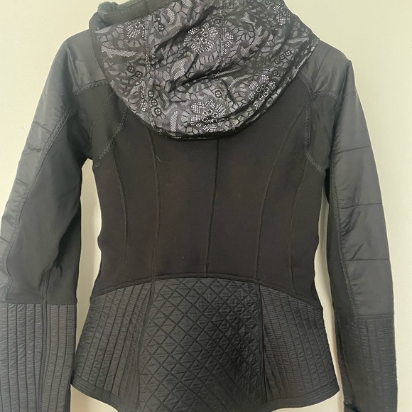 Lululemon Run: Bundle Up Jacket - Picture 6 of 6